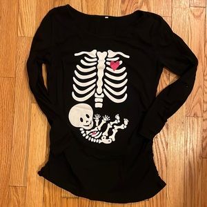 Maternity Halloween shirt size medium